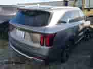 2025 Kia Sorento SX Prestige with VIN KNDRKDJG5S5323454, listed as a IAAI auction lot 41273656 with 101 mi miles and . Bid and sale history available at DreamBid. Image 4.