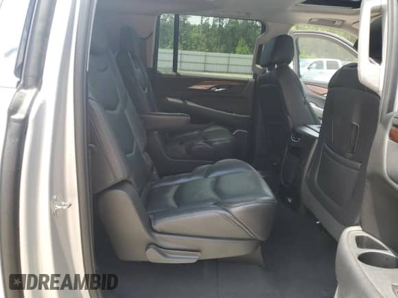 2019 Cadillac Escalade ESV Luxury с VIN 1GYS3HKJ6KR128160, выставлен на аукционе Copart как лот 60226175 с пробегом 88 838 миль миль и Списание • Salvage title. История ставок и продаж доступна на DreamBid. Изображение 11.