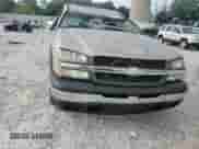 2005 Chevrolet Silverado 1500 z VIN 1GCEC14X75Z302382, wystawiony jako Copart lot #68859405 z przebiegiem Nie podano mil oraz Czysty tytuł • Clean title. Historia ofert i sprzedaży dostępna na DreamBid. Obrazek 12.