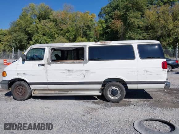 1998 Dodge Passenger with VIN 2B5WB35Z4WK121370, listed as a IAAI auction lot 43245452 with 146,930 mi miles and . Bid and sale history available at DreamBid. Image 13.