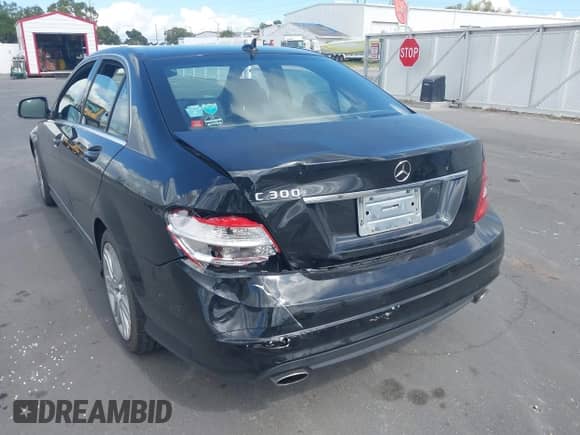 2008 Mercedes-Benz C 300 Sport с VIN WDDGF54XX8F090404, выставлен на аукционе IAAI как лот 43510673 с пробегом 89 848 миль миль и . История ставок и продаж доступна на DreamBid. Изображение 6.