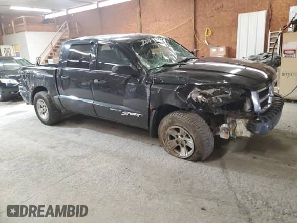 2008 Dodge Dakota SXT с VIN 1D7HW38K78S629009, выставлен на аукционе Copart как лот 55979175 с пробегом 132 098 миль миль и Списание • Salvage title. История ставок и продаж доступна на DreamBid. Изображение 4.