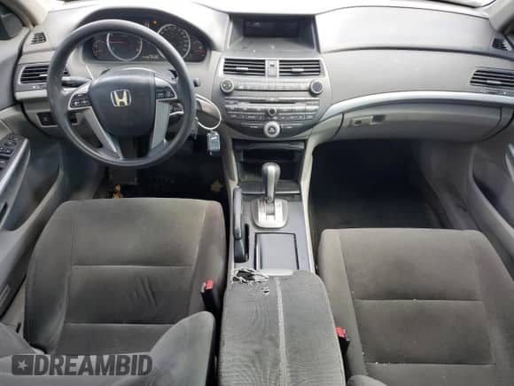 2009 Honda Accord EX z VIN 1HGCP267X9A807661, wystawiony jako Copart lot #86467865 z przebiegiem 244 636 mil mil oraz Czysty tytuł • Clean title. Historia ofert i sprzedaży dostępna na DreamBid. Obrazek 8.