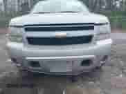2009 Chevrolet Tahoe LS с VIN 1GNFC13CX9R215589, выставлен на аукционе IAAI как лот 41709494 с пробегом 268 992 миль миль и . История ставок и продаж доступна на DreamBid. Изображение 6.