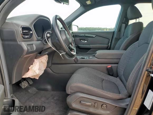 2024 Honda Pilot Sport z VIN 5FNYG2H39RB011702, wystawiony jako Copart lot #60208945 z przebiegiem 38 505 mil mil oraz Nie do naprawy • Non repairable. Historia ofert i sprzedaży dostępna na DreamBid. Obrazek 7.