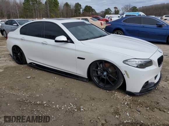 2015 BMW 5 Series 550i с VIN WBAKN9C55FD682331, выставлен на аукционе Copart как лот 47356725 с пробегом 80 741 миль миль и Списание • Salvage title. История ставок и продаж доступна на DreamBid. Изображение 4.