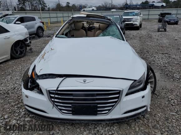 2015 Hyundai Genesis 3.8L z VIN KMHGN4JE0FU050024, wystawiony jako Copart lot #40389534 z przebiegiem Nie podano mil oraz Szkoda całkowita • Salvage title. Historia ofert i sprzedaży dostępna na DreamBid. Obrazek 5.