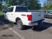 2018 Ford F-150 XL z VIN 1FTEW1EG7JFC51158, wystawiony jako IAAI lot #43347828 z przebiegiem 65 574 mil mil oraz . Historia ofert i sprzedaży dostępna na DreamBid. Obrazek 3.