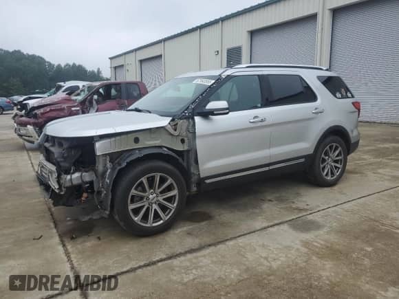 2017 Ford Explorer Limited z VIN 1FM5K7FH2HGA07326, wystawiony jako Copart lot #67993555 z przebiegiem 125 374 mil mil oraz Szkoda całkowita • Salvage title. Historia ofert i sprzedaży dostępna na DreamBid. Obrazek 1.