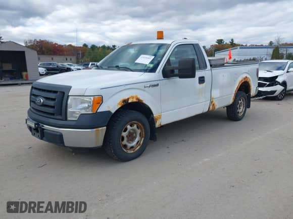 2012 Ford F-150 XL with VIN 1FTMF1CM0CKD59099, listed as a IAAI auction lot 43529283 with 216,619 mi miles and . Bid and sale history available at DreamBid. Image 17.
