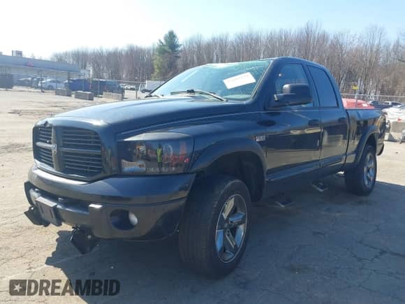 2006 Dodge 1500 SLT z VIN 1D7HU18266J185246, wystawiony jako IAAI lot #41806429 z przebiegiem 183 679 mil mil oraz . Historia ofert i sprzedaży dostępna na DreamBid. Obrazek 2.