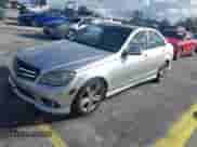 2009 Mercedes-Benz C 300 Sport z VIN WDDGF54X59F230456, wystawiony jako IAAI lot #43400074 z przebiegiem 247 374 mil mil oraz . Historia ofert i sprzedaży dostępna na DreamBid. Obrazek 2.