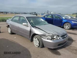 2000 Honda Accord LX with VIN 1HGCG1643YA030190, listed as a IAAI auction lot 42929528 with 241,766 mi miles and . Bid and sale history available at DreamBid. Image 1.