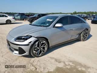 2024 Hyundai Ioniq 6 SEL с VIN KMHM34AC4RA074906, выставлен на аукционе Copart как лот 71230665 с пробегом 12 836 миль миль и Списание • Salvage title. История ставок и продаж доступна на DreamBid. Изображение 1.