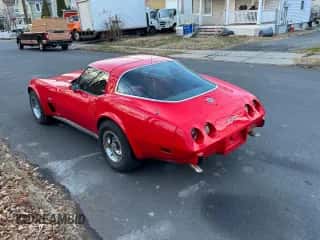 1978 Chevrolet Corvette с VIN 1Z87L8S437007, выставлен на аукционе Copart как лот 84491174 с пробегом 84 490 миль миль и Чистый • Clean title. История ставок и продаж доступна на DreamBid. Изображение 3.