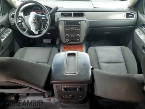 2014 Chevrolet Tahoe Commercial z VIN 1GNSK2E08ER175100, wystawiony jako Copart lot #48139765 z przebiegiem 183 925 mil mil oraz Szkoda całkowita • Salvage title. Historia ofert i sprzedaży dostępna na DreamBid. Obrazek 8.