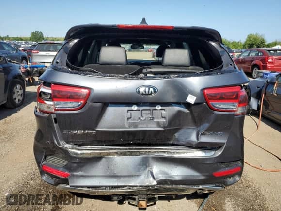 2018 Kia Sorento SX z VIN 5XYPKDA52JG391657, wystawiony jako Copart lot #65422365 z przebiegiem 133 943 mil mil oraz Szkoda całkowita • Salvage title. Historia ofert i sprzedaży dostępna na DreamBid. Obrazek 6.