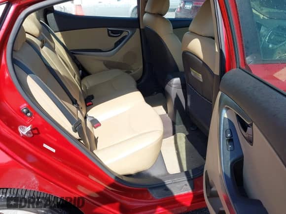 2011 Hyundai Elantra GLS z VIN KMHDH4AE1BU131280, wystawiony jako IAAI lot #42718484 z przebiegiem 141 840 mil mil oraz . Historia ofert i sprzedaży dostępna na DreamBid. Obrazek 8.