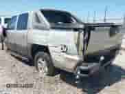 2006 Chevrolet Avalanche Z66 z VIN 3GNEC12ZX6G238271, wystawiony jako IAAI lot #41954246 z przebiegiem 213 059 mil mil oraz . Historia ofert i sprzedaży dostępna na DreamBid. Obrazek 3.