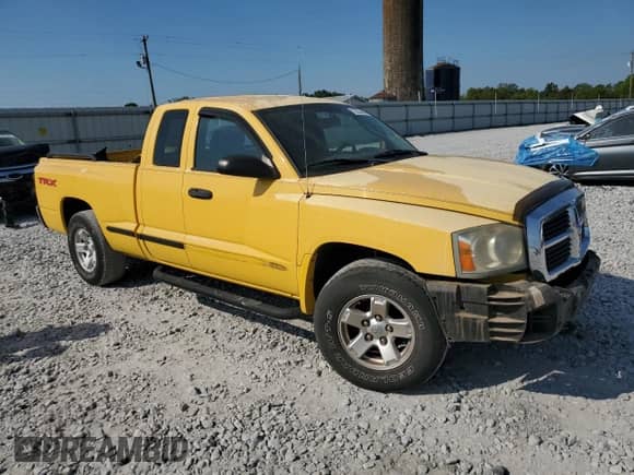 2006 Dodge Dakota ST с VIN 1D7HE22N06S557342, выставлен на аукционе Copart как лот 72053485 с пробегом 66 747 миль миль и На запчасти • Non repairable. История ставок и продаж доступна на DreamBid. Изображение 4.