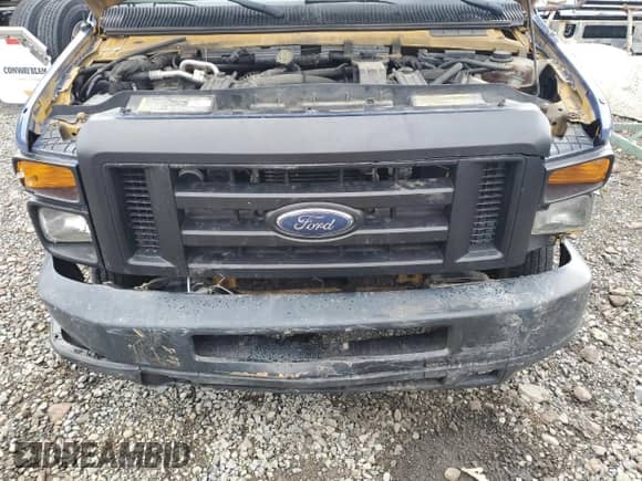 2008 Ford Econoline Cargo с VIN 1FD4E45P88DB26476, выставлен на аукционе Copart как лот 55440385 с пробегом 183 251 миль миль и На запчасти • Non repairable. История ставок и продаж доступна на DreamBid. Изображение 9.