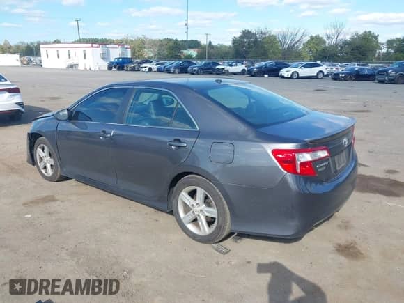 2013 Toyota Camry L with VIN 4T1BF1FK8DU654194, listed as a IAAI auction lot 43371538 with 109,934 mi miles and . Bid and sale history available at DreamBid. Image 3.