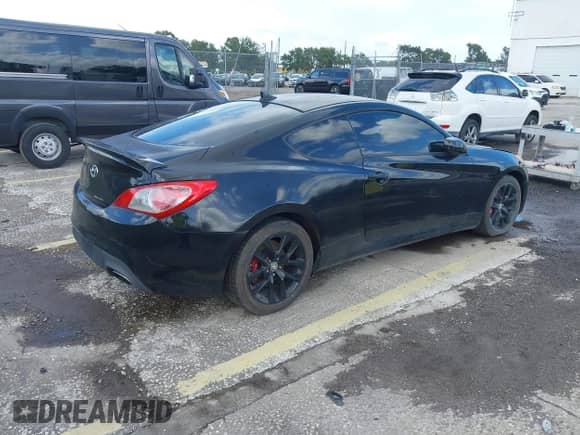 2010 Hyundai Genesis Coupe Premium с VIN KMHHT6KD6AU027965, выставлен на аукционе IAAI как лот 43376749 с пробегом 158 525 миль миль и . История ставок и продаж доступна на DreamBid. Изображение 4.