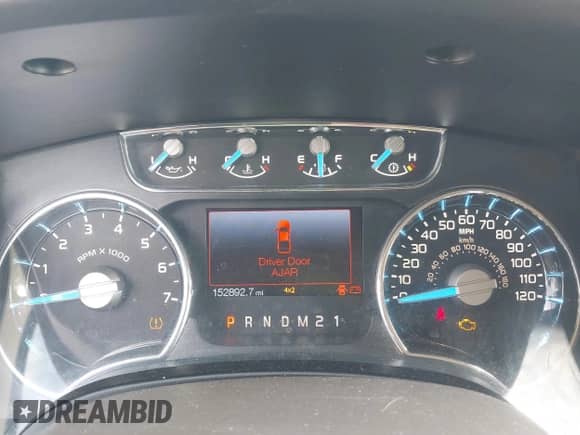 2013 Ford F-150 XL with VIN 1FTFX1ET9DKE01636, listed as a IAAI auction lot 43157322 with 152,892 mi miles and . Bid and sale history available at DreamBid. Image 7.