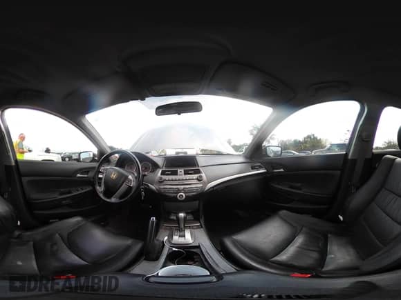 2011 Honda Accord SE с VIN 1HGCP2F60BA028489, выставлен на аукционе IAAI как лот 42987492 с пробегом 140 629 миль миль и . История ставок и продаж доступна на DreamBid. Изображение 18.