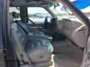 1998 Chevrolet Tahoe with VIN 1GNEK13R4WR110917, listed as a IAAI auction lot 43067584 with 240,529 mi miles and . Bid and sale history available at DreamBid. Image 5.