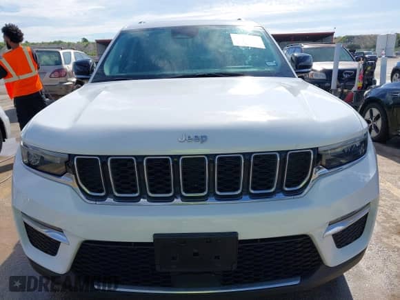 2023 Jeep Grand Cherokee Limited with VIN 1C4RJGBG7PC575664, listed as a IAAI auction lot 42835920 with 46,594 mi miles and . Bid and sale history available at DreamBid. Image 12.