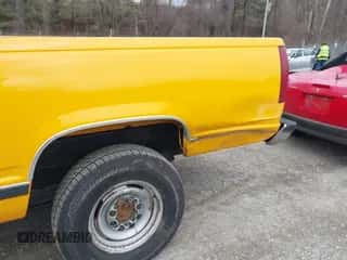 1998 Chevrolet Silverado 2500 с VIN 1GCGC24RXWZ215125, выставлен на аукционе IAAI как лот 41686227 с пробегом 246 641 миль миль и . История ставок и продаж доступна на DreamBid. Изображение 6.