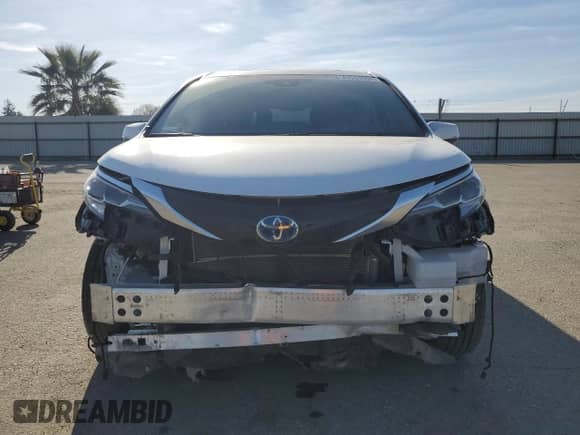 2023 Toyota Sienna Platinum z VIN 5TDESKFC4PS099796, wystawiony jako Copart lot #49534595 z przebiegiem 42 279 mil mil oraz Szkoda całkowita • Salvage title. Historia ofert i sprzedaży dostępna na DreamBid. Obrazek 5.