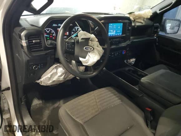 2022 Ford F-150 XL with VIN 1FTEX1EPXNFA57422, listed as a Copart auction lot 83984705 with 41,403 mi miles and Salvage title. Bid and sale history available at DreamBid. Image 8.