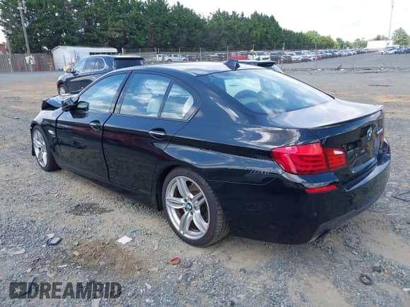 2012 BMW 5 Series 535i xDrive с VIN WBAFU7C56CDU61969, выставлен на аукционе IAAI как лот 42754147 с пробегом 116 594 миль миль и . История ставок и продаж доступна на DreamBid. Изображение 3.