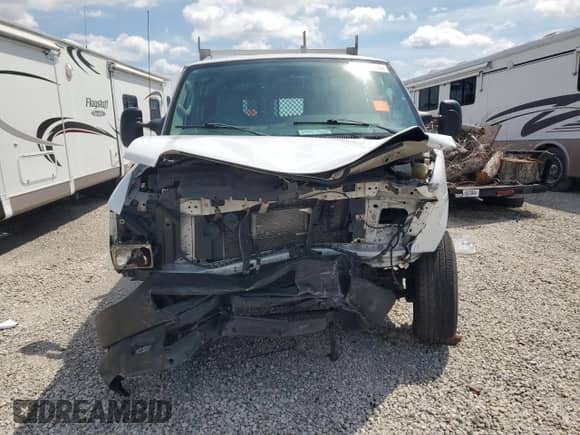 2011 Ford Econoline Cargo Commercial with VIN 1FTSS3EL5BDA21431, listed as a Copart auction lot 58396004 with 194,387 mi miles and Non repairable. Bid and sale history available at DreamBid. Image 5.