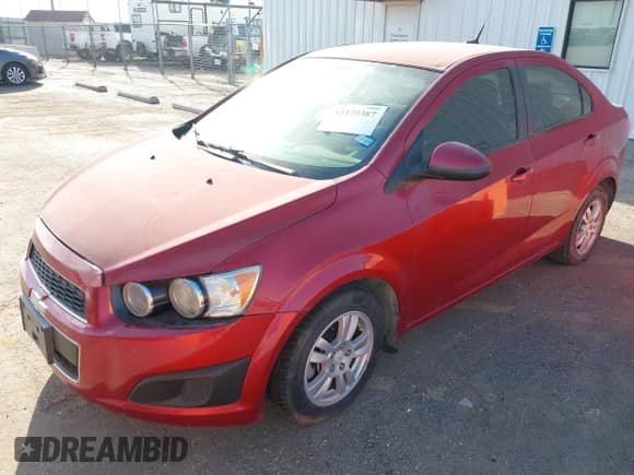 2012 Chevrolet Sonic LS с VIN 1G1JA5SH4C4113778, выставлен на аукционе IAAI как лот 43339387 с пробегом 67 319 миль миль и . История ставок и продаж доступна на DreamBid. Изображение 2.