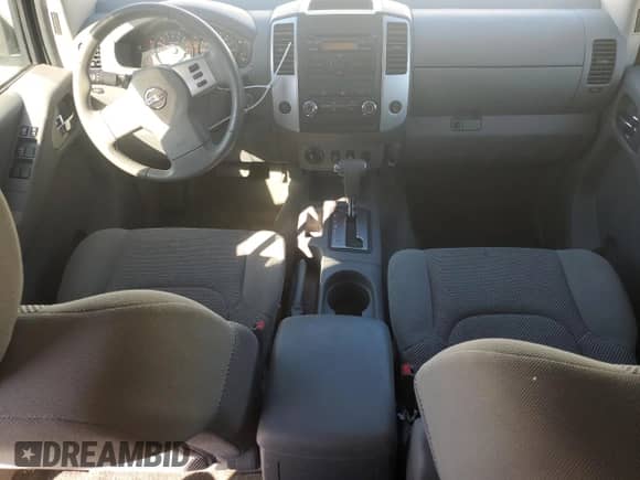 2010 Nissan Frontier LE с VIN 1N6AD0EV5AC431511, выставлен на аукционе Copart как лот 71612515 с пробегом 242 450 миль миль и Списание • Salvage title. История ставок и продаж доступна на DreamBid. Изображение 8.