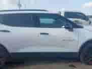 2021 Chevrolet Blazer LT z VIN 3GNKBCRSXMS513559, wystawiony jako IAAI lot #42564124 z przebiegiem 114 759 mil mil oraz . Historia ofert i sprzedaży dostępna na DreamBid. Obrazek 14.