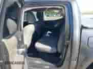 2017 Toyota Tacoma SR5 z VIN 3TMCZ5AN9HM105459, wystawiony jako IAAI lot #43321840 z przebiegiem 220 881 mil mil oraz . Historia ofert i sprzedaży dostępna na DreamBid. Obrazek 6.