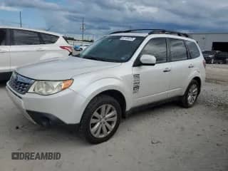 2013 Subaru Forester X Limited z VIN JF2SHAEC1DH442661, wystawiony jako Copart lot #82128475 z przebiegiem 220 891 mil mil oraz Szkoda całkowita • Salvage title. Historia ofert i sprzedaży dostępna na DreamBid. Obrazek 1.