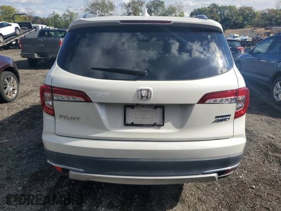 2019 Honda Pilot Touring 7-Passenger with VIN 5FNYF6H68KB068340, listed as a Copart auction lot 60292585 with 74,838 mi miles and Salvage title. Bid and sale history available at DreamBid. Image 6.