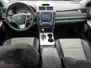 2013 Toyota Camry SE с VIN 4T1BF1FK7DU698722, выставлен на аукционе Copart как лот 82271055 с пробегом 96 045 миль миль и Списание • Salvage title. История ставок и продаж доступна на DreamBid. Изображение 8.