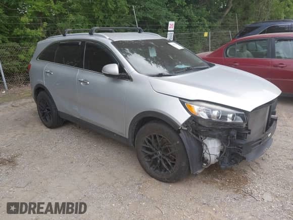 2018 Kia Sorento LX с VIN 5XYPGDA39JG348577, выставлен на аукционе IAAI как лот 42476429 с пробегом 112 018 миль миль и . История ставок и продаж доступна на DreamBid. Изображение 1.