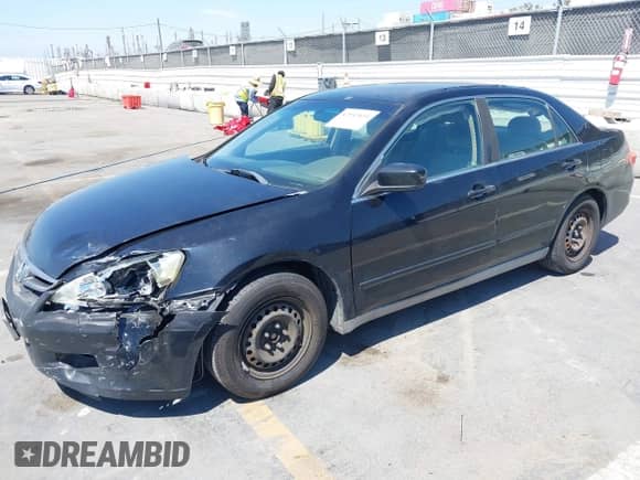 2007 Honda Accord LX с VIN 1HGCM56457A096514, выставлен на аукционе IAAI как лот 42952834 с пробегом 263 512 миль миль и . История ставок и продаж доступна на DreamBid. Изображение 18.