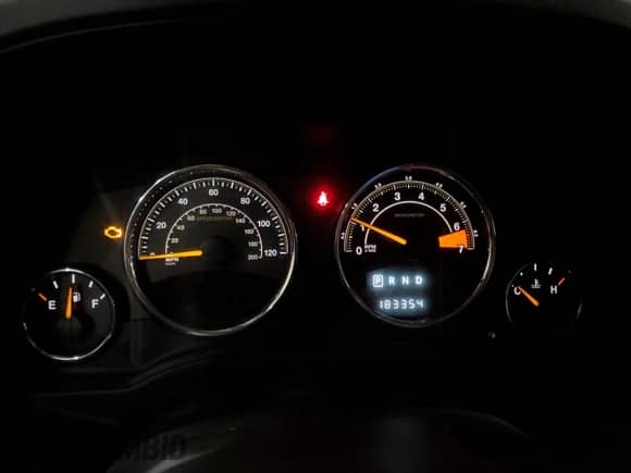 2017 Jeep Compass Latitude with VIN 1C4NJCEA3HD125892, listed as a Copart auction lot 49161585 with 183,354 mi miles and Clean title. Bid and sale history available at DreamBid. Image 9.