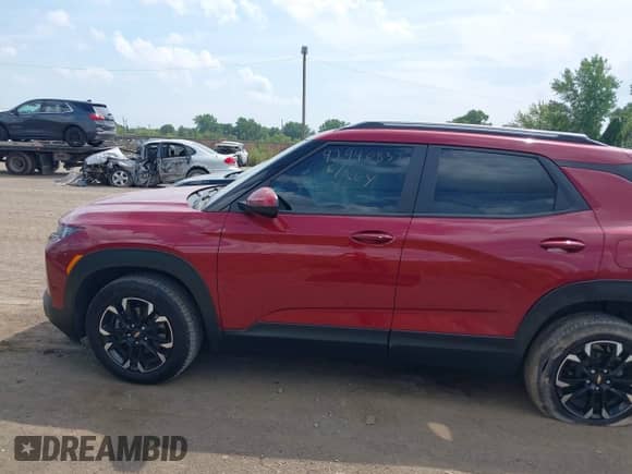 2021 Chevrolet TrailBlazer LT с VIN KL79MRSL4MB040984, выставлен на аукционе IAAI как лот 42948032 с пробегом 67 712 миль миль и . История ставок и продаж доступна на DreamBid. Изображение 14.
