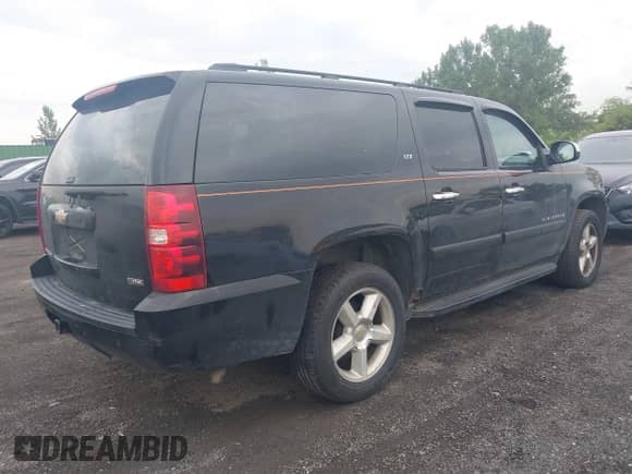 2008 Chevrolet Suburban LTZ with VIN 3GNFK16308G176203, listed as a IAAI auction lot 42707819 with 250,217 mi miles and . Bid and sale history available at DreamBid. Image 4.
