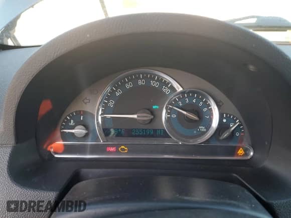 2011 Chevrolet HHR LS z VIN 3GNBAAFW0BS581994, wystawiony jako Copart lot #80523455 z przebiegiem 255 199 mil mil oraz Szkoda całkowita • Salvage title. Historia ofert i sprzedaży dostępna na DreamBid. Obrazek 9.