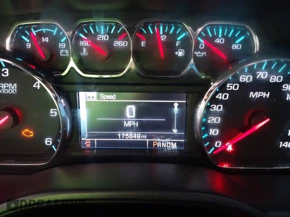2014 Chevrolet Silverado 1500 LTZ z VIN 1GCVKSEC4EZ120918, wystawiony jako IAAI lot #42791870 z przebiegiem 175 849 mil mil oraz . Historia ofert i sprzedaży dostępna na DreamBid. Obrazek 7.